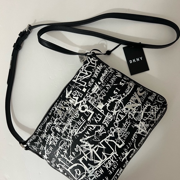 NWT Dkny CROSSBODY SHOULDER BAG PURSE